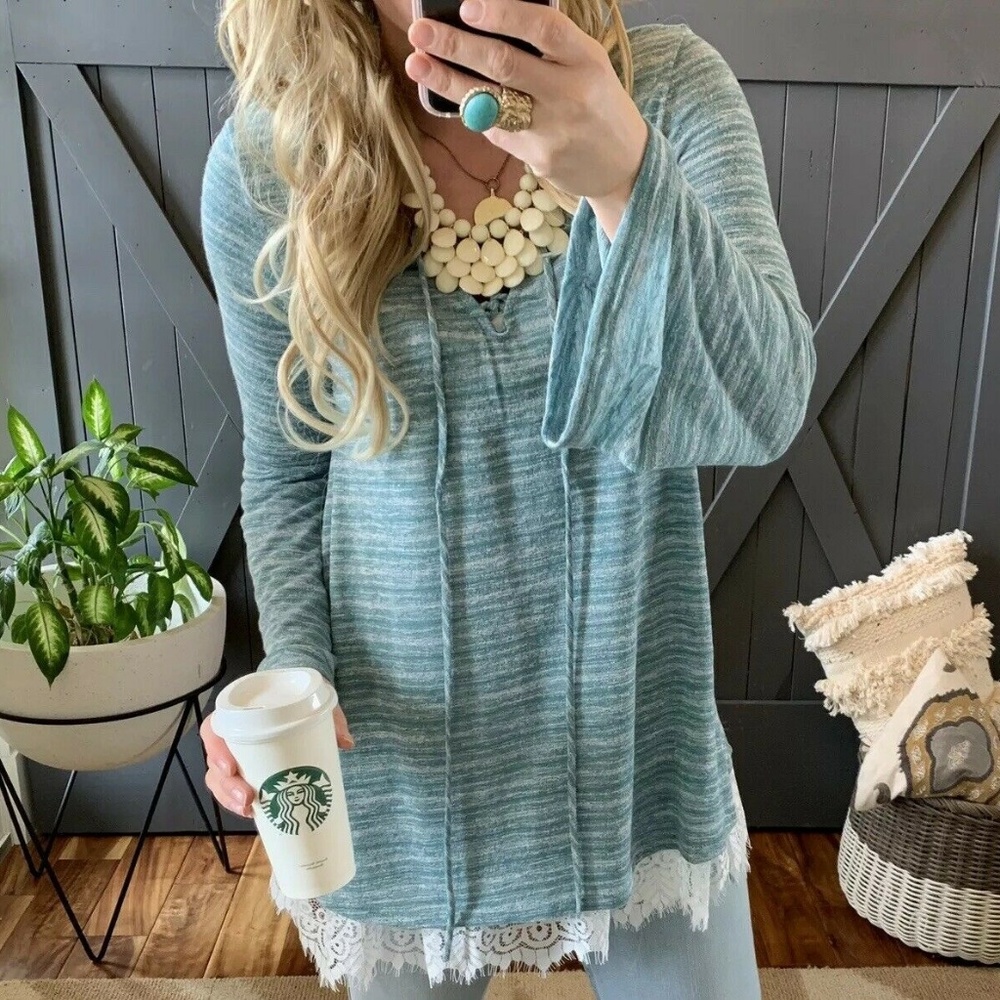 Boutique Long Sleeve Hooded Thermal Tee Knit Top - Picture 5 of 7
